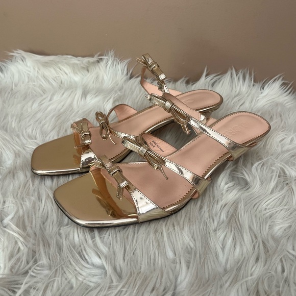 {J. Crew} Zadie Metallic Leather Bow-Strap Kitten Heel Sandals in Gold - Size 8 - Picture 2 of 12